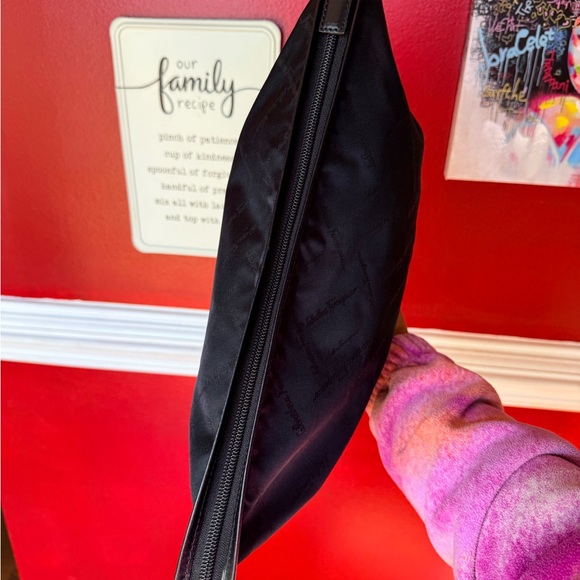 Salvatore Ferragamo Black Wristlet Clutch - Picture 3 of 6